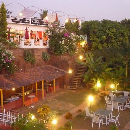 Hotel Octave Rococco Morjim Pernem Esterno foto