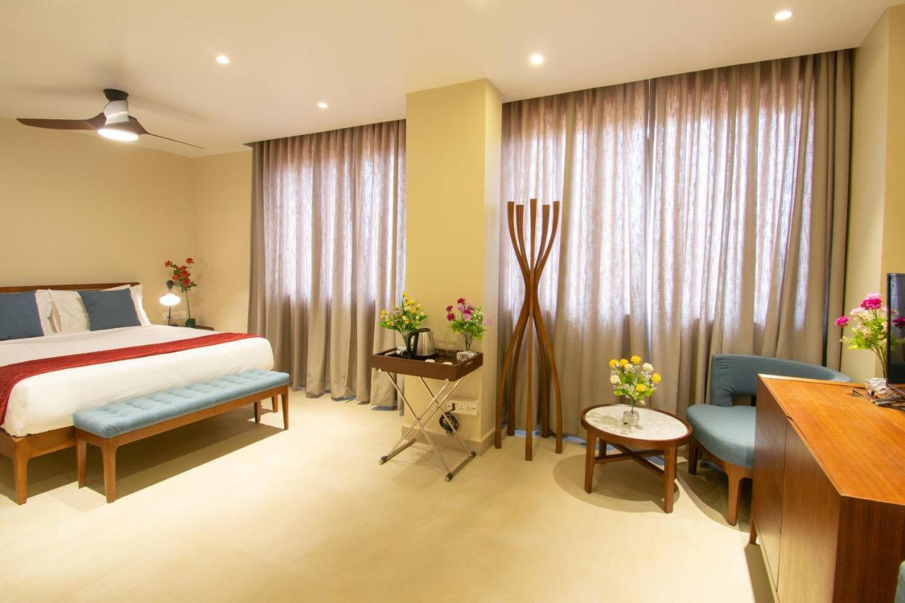 Hotel Octave Rococco Morjim Pernem Esterno foto