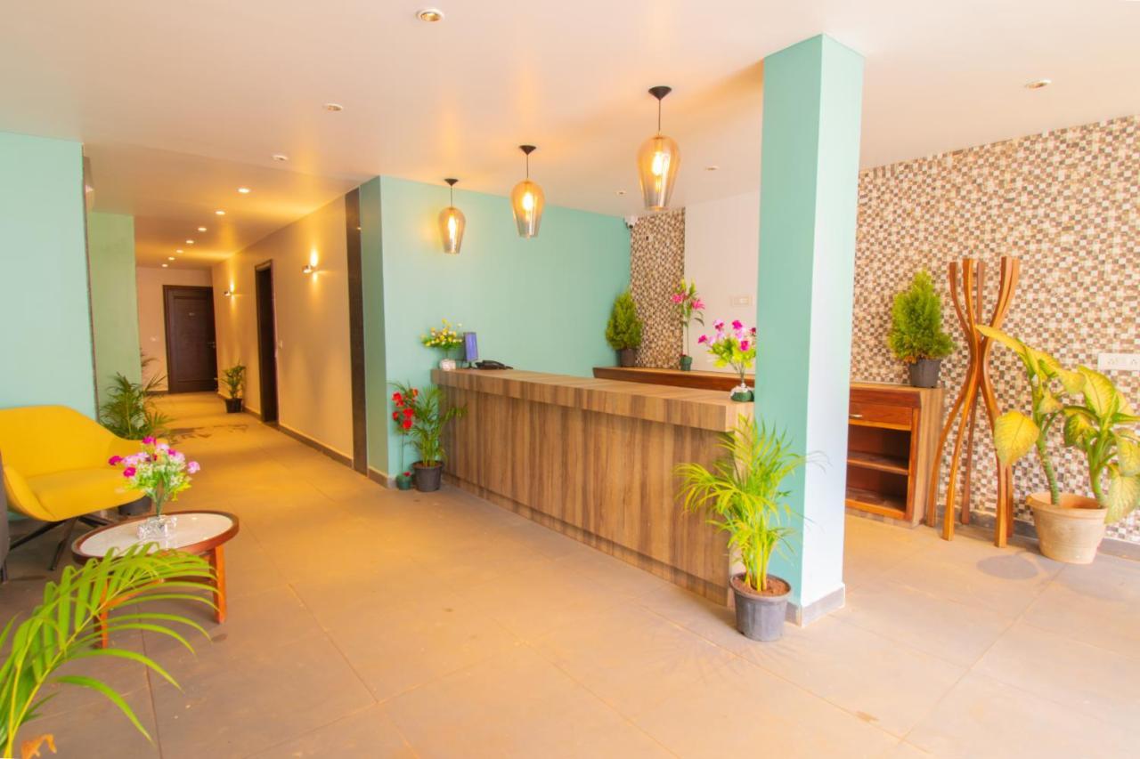 Hotel Octave Rococco Morjim Pernem Esterno foto