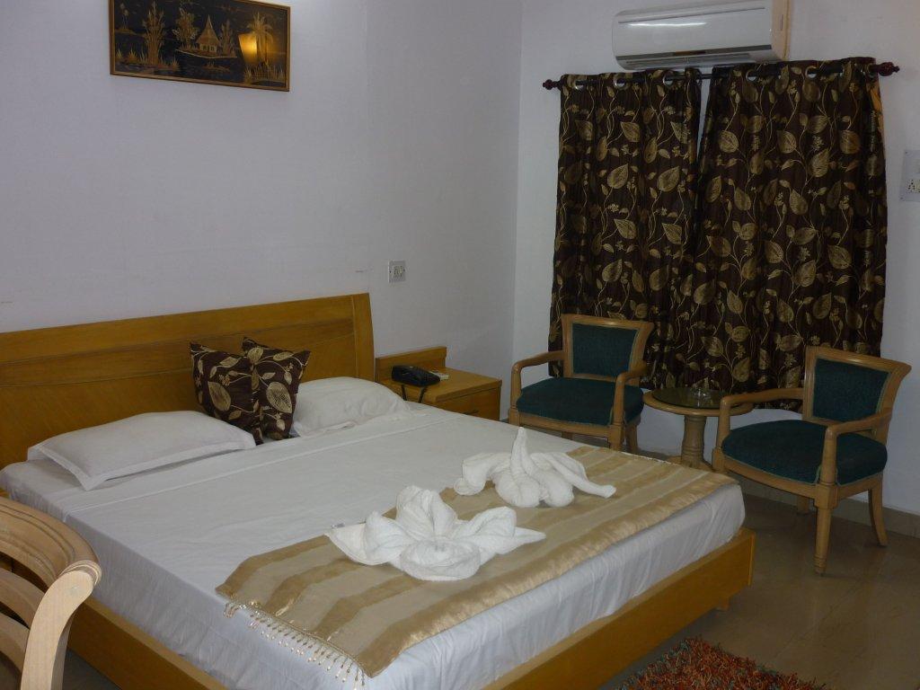 Hotel Octave Rococco Morjim Pernem Esterno foto
