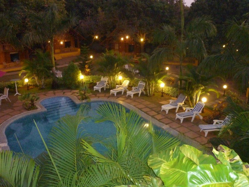 Hotel Octave Rococco Morjim Pernem Esterno foto